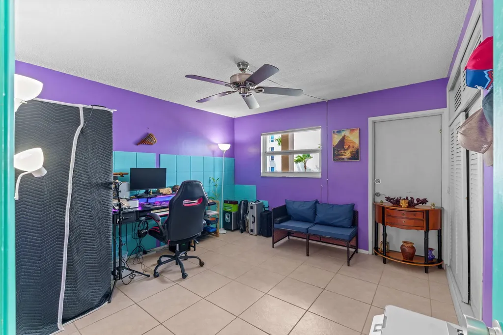 1069 Hillsboro Mile Hillsboro Beach FL 33062