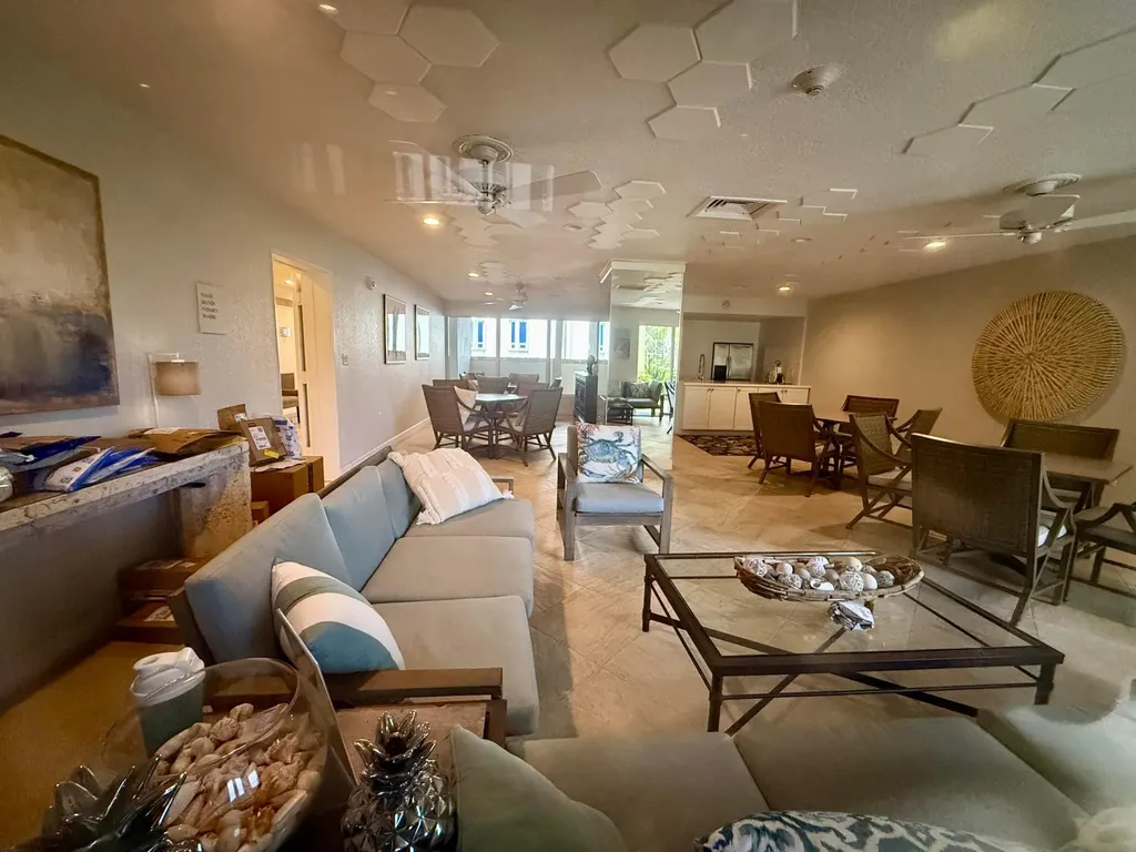 1069 Hillsboro Mile Hillsboro Beach FL 33062