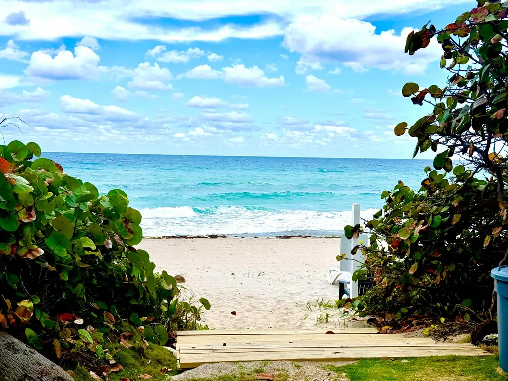 1069 Hillsboro Mile Hillsboro Beach FL 33062