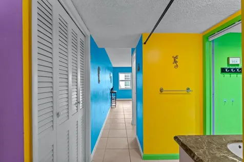 1069 Hillsboro Mile Hillsboro Beach FL 33062
