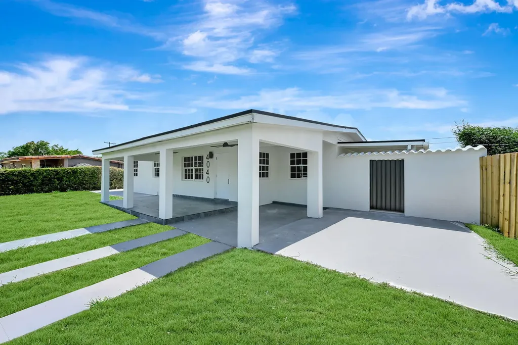 4040 SW 108th Avenue Miami FL 33165