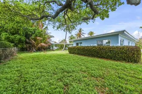 1919 Mimosa Avenue Fort Pierce FL 34949
