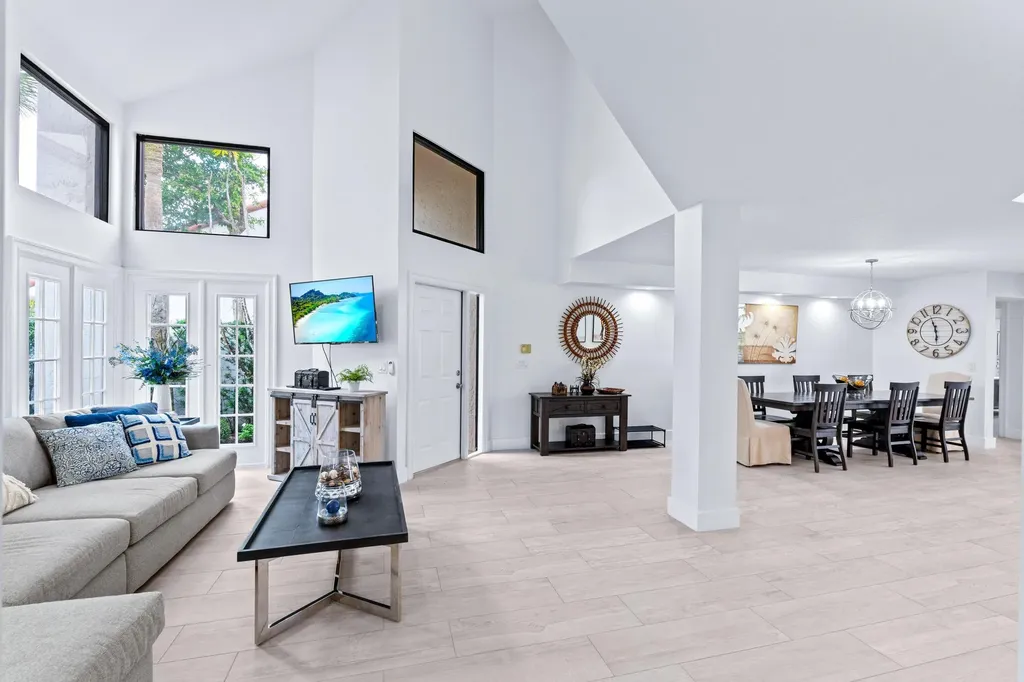 2442 Windsor Way Court Wellington FL 33414
