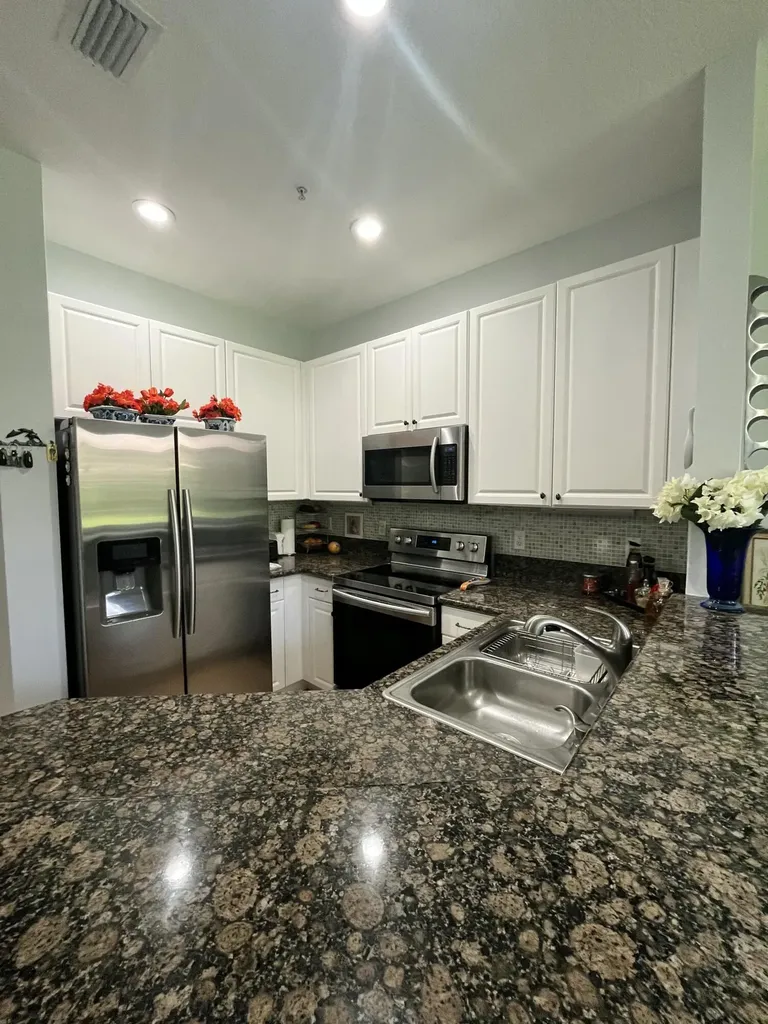 4281 Coventry Pointe Way Lake Worth FL 33461