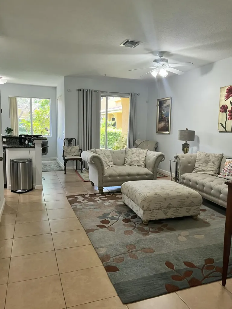 4281 Coventry Pointe Way Lake Worth FL 33461