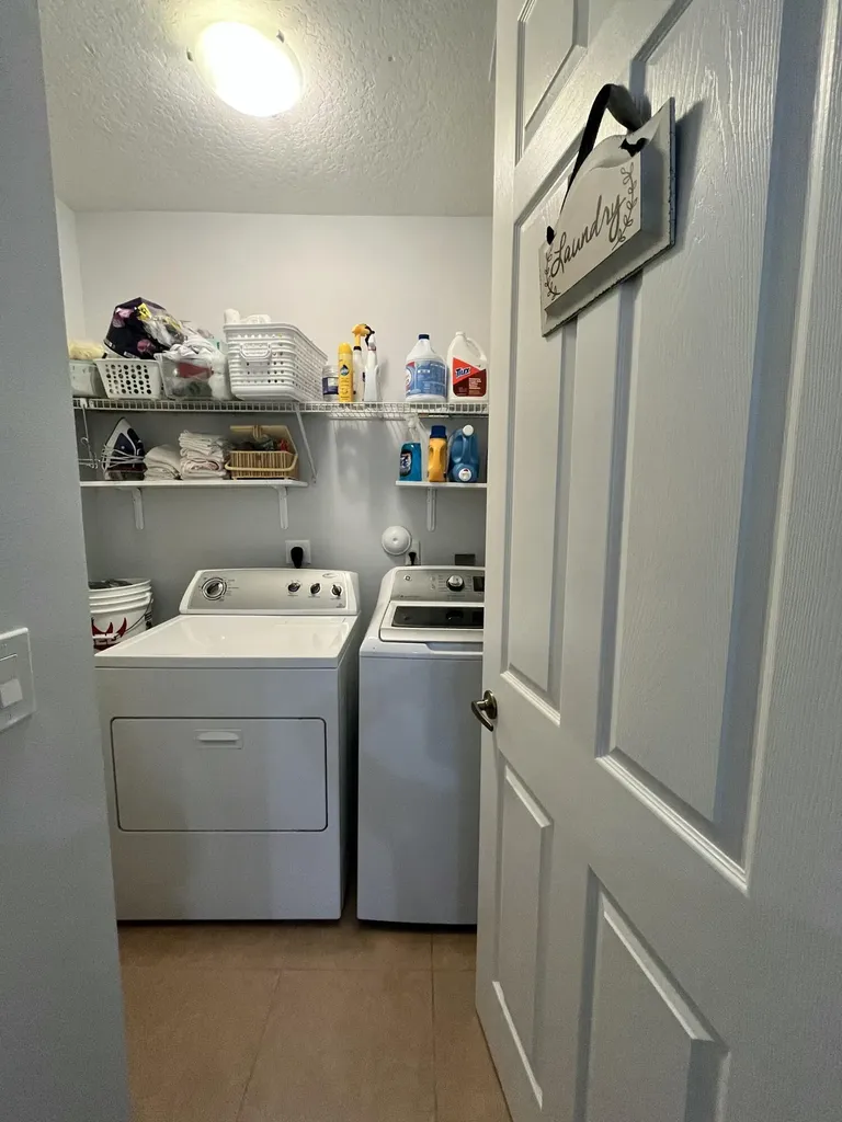 4281 Coventry Pointe Way Lake Worth FL 33461