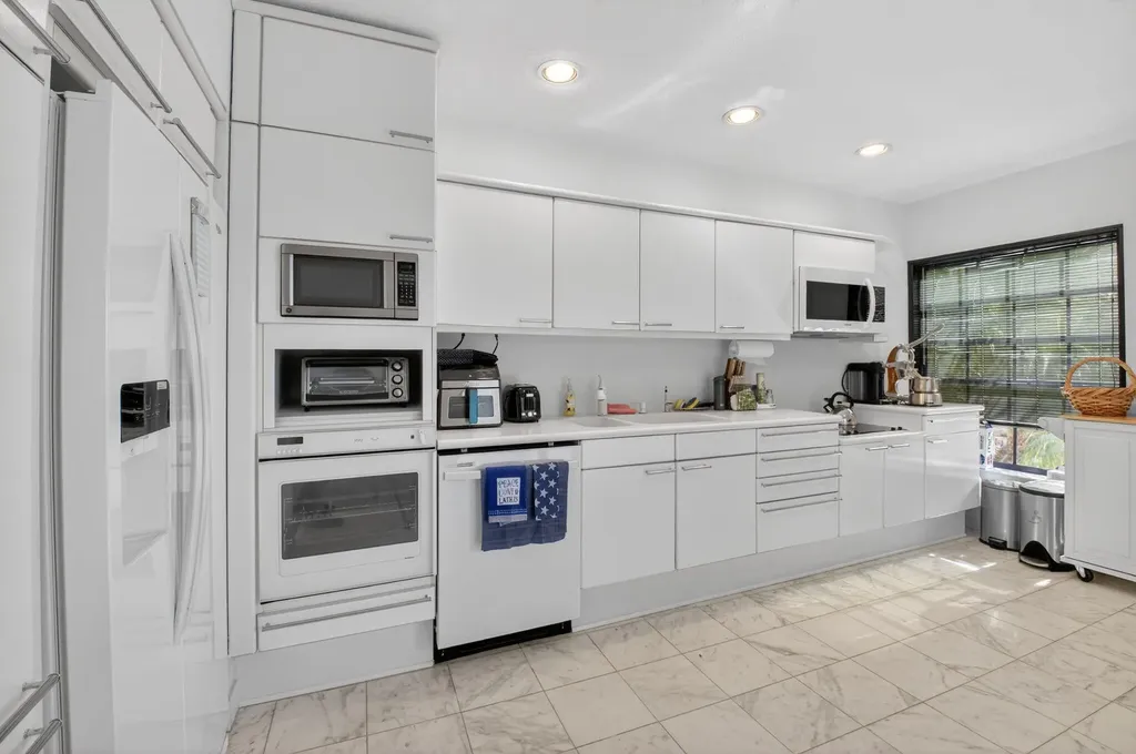 7369 Orangewood Lane Boca Raton FL 33433