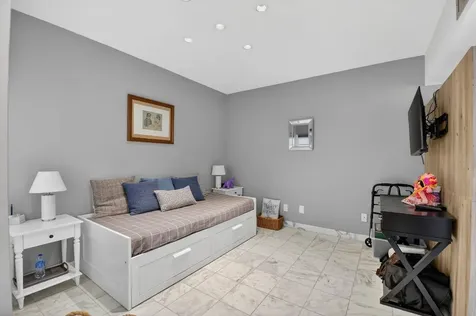 7369 Orangewood Lane Boca Raton FL 33433