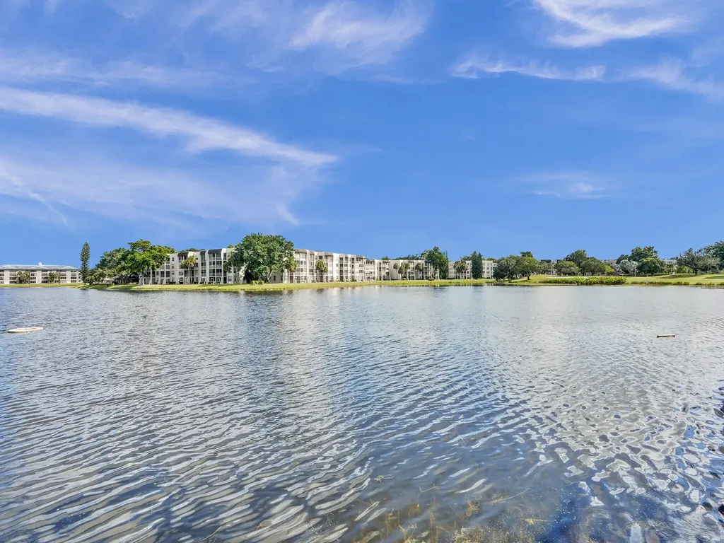 9311 Orange Grove Drive Davie FL 33324