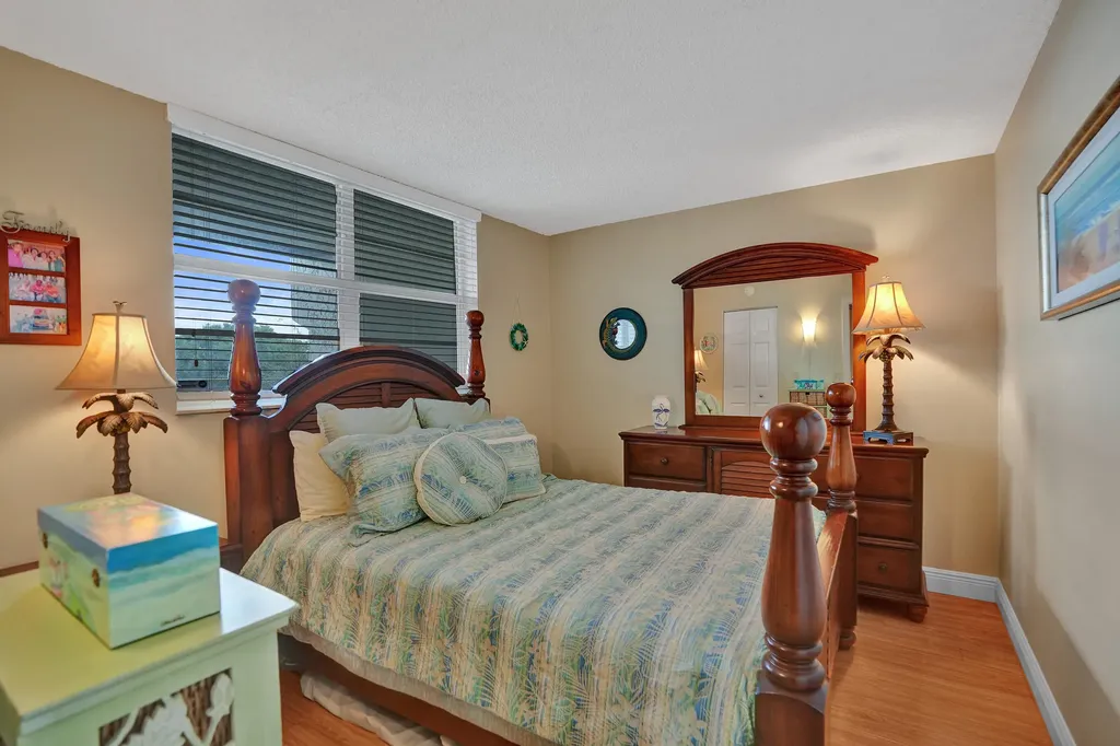 9311 Orange Grove Drive Davie FL 33324