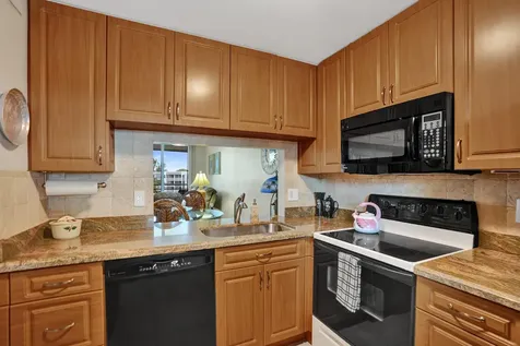 9311 Orange Grove Drive Davie FL 33324