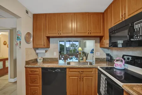 9311 Orange Grove Drive Davie FL 33324