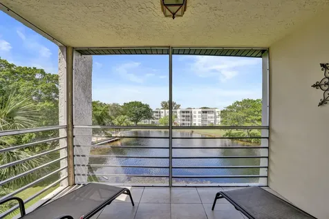 9311 Orange Grove Drive Davie FL 33324