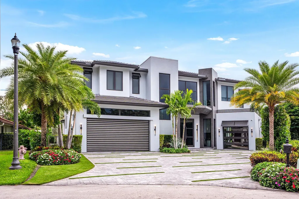 117 Thatch Palm Cove Boca Raton FL 33432