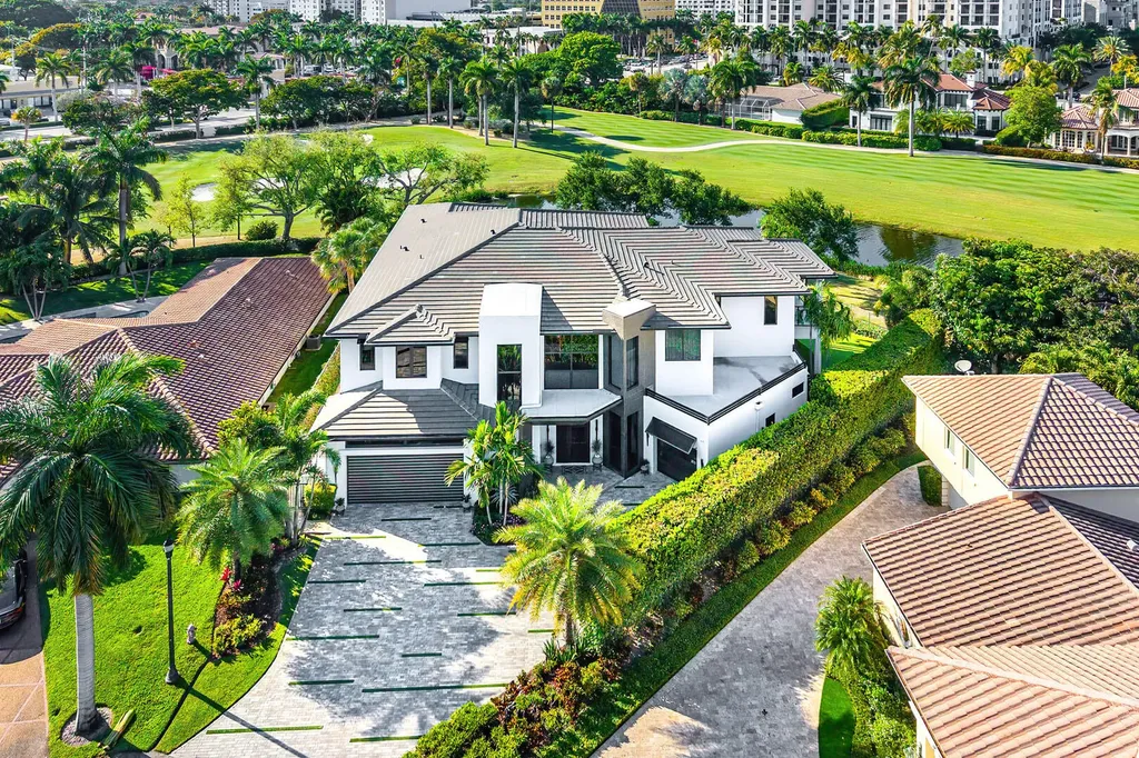 117 Thatch Palm Cove Boca Raton FL 33432