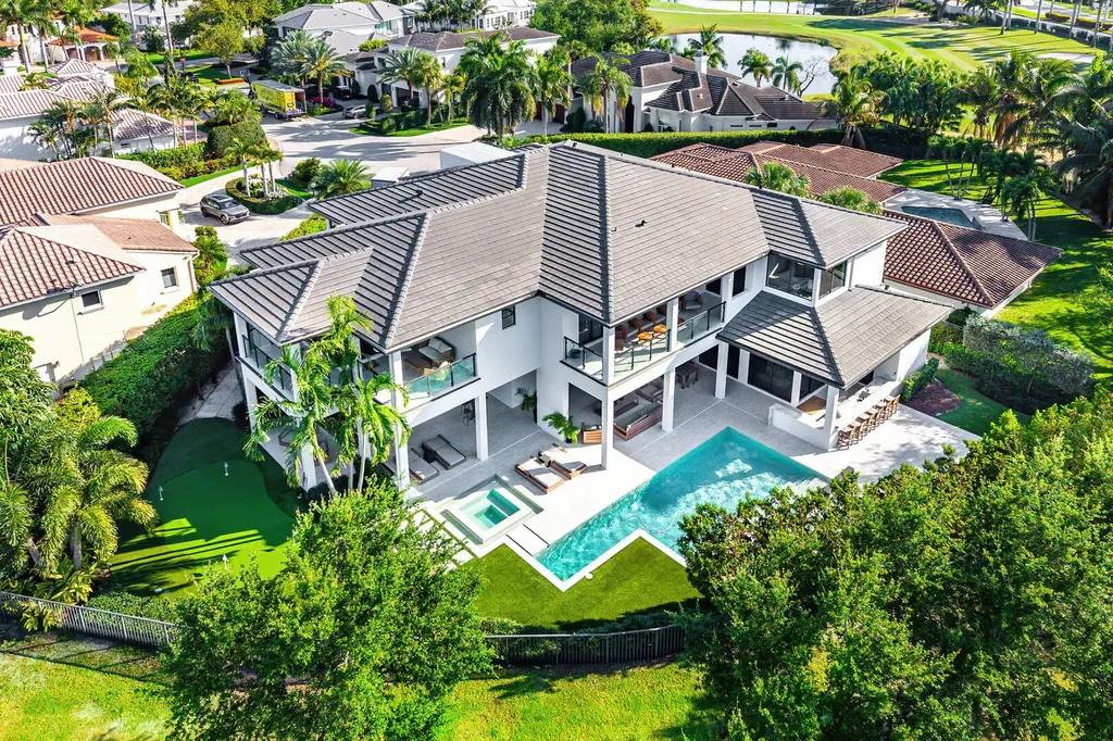 117 Thatch Palm Cove Boca Raton FL 33432