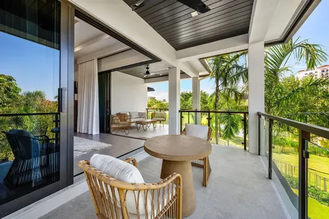 117 Thatch Palm Cove Boca Raton FL 33432