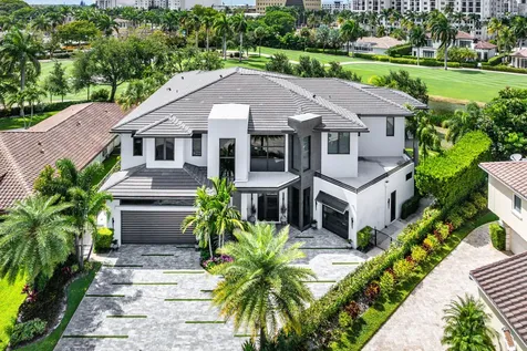 117 Thatch Palm Cove Boca Raton FL 33432