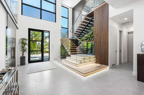 117 Thatch Palm Cove Boca Raton FL 33432