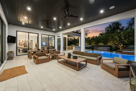 117 Thatch Palm Cove Boca Raton FL 33432
