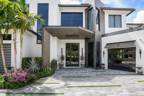 117 Thatch Palm Cove Boca Raton FL 33432