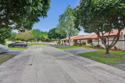 5810 SW 112th Way Cooper City FL 33330