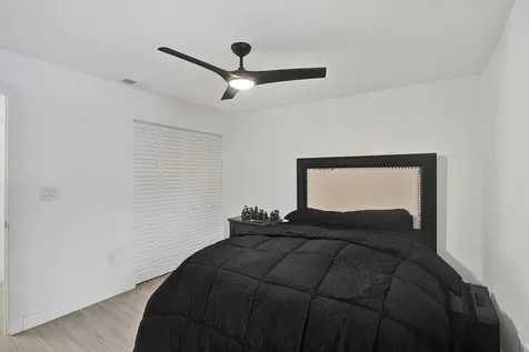 5810 SW 112th Way Cooper City FL 33330