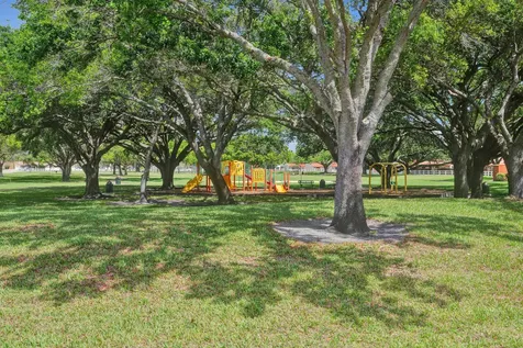 5810 SW 112th Way Cooper City FL 33330
