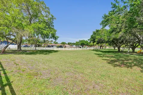 5810 SW 112th Way Cooper City FL 33330