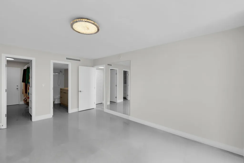 2780 NE 183rd Street Aventura FL 33160