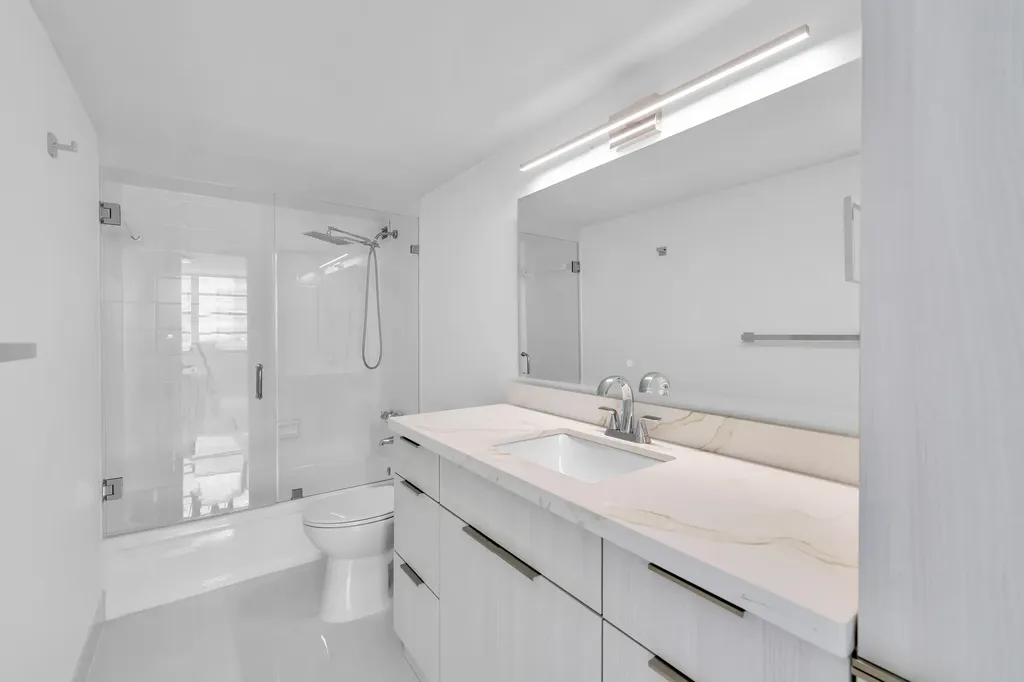 2780 NE 183rd Street Aventura FL 33160