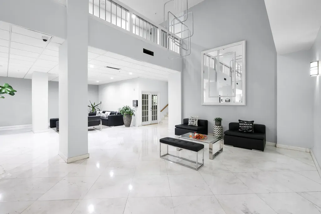 2780 NE 183rd Street Aventura FL 33160