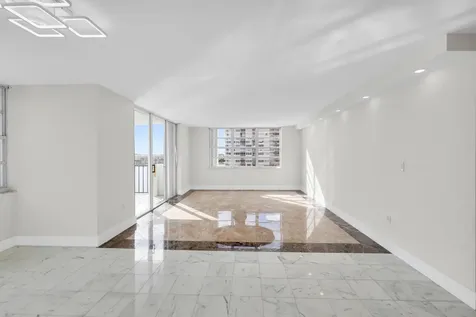 2780 NE 183rd Street Aventura FL 33160