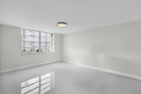 2780 NE 183rd Street Aventura FL 33160