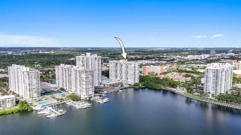 2780 NE 183rd Street Aventura FL 33160