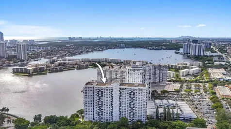 2780 NE 183rd Street Aventura FL 33160