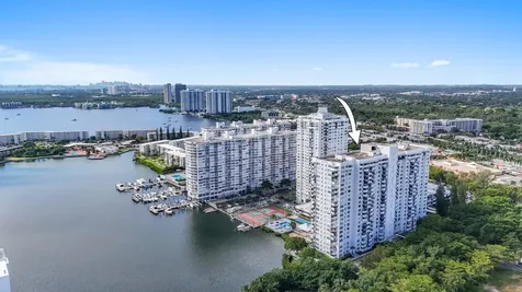 2780 NE 183rd Street Aventura FL 33160