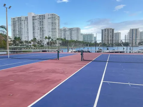 2780 NE 183rd Street Aventura FL 33160