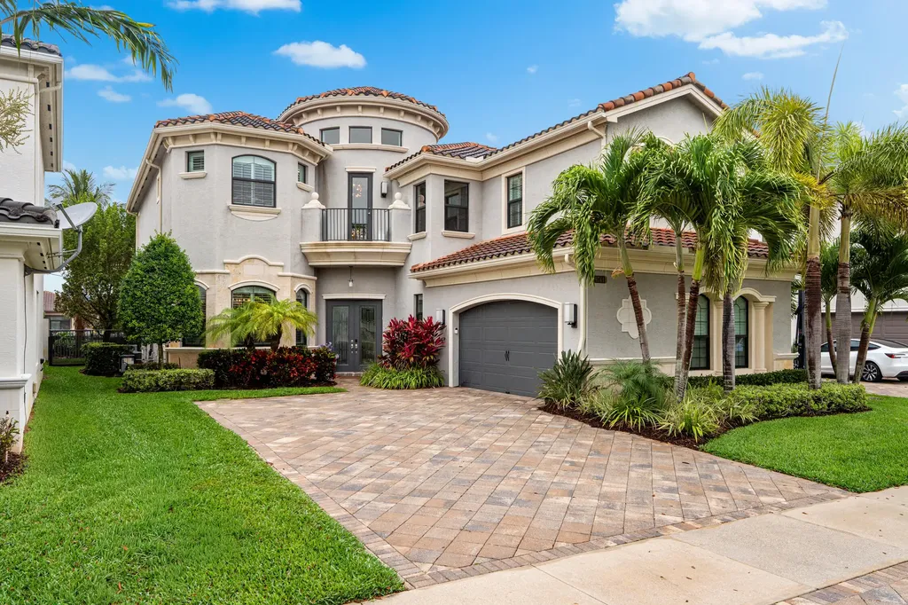 9741 Vitrail Lane Delray Beach FL 33446