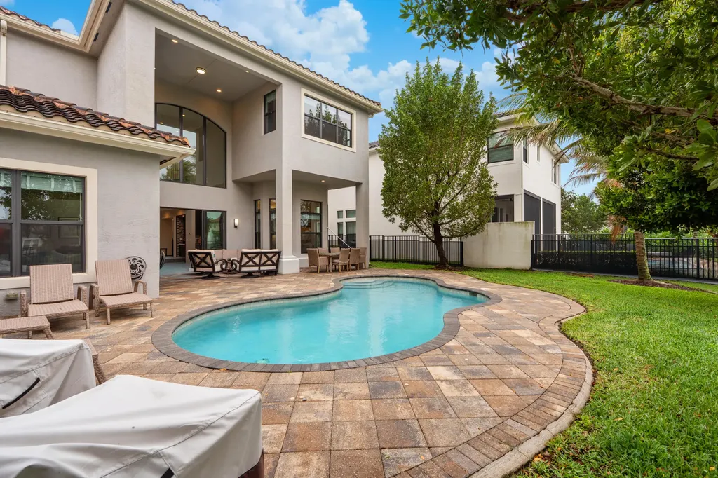 9741 Vitrail Lane Delray Beach FL 33446