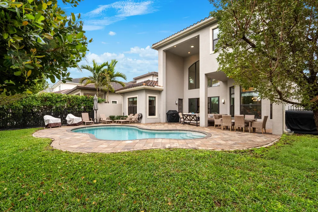9741 Vitrail Lane Delray Beach FL 33446