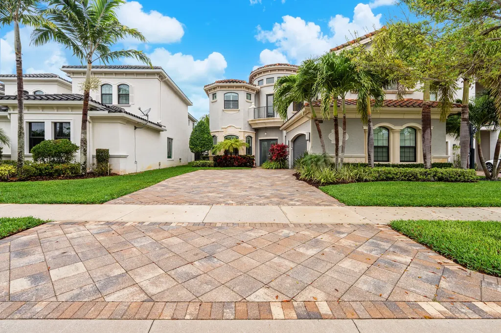 9741 Vitrail Lane Delray Beach FL 33446