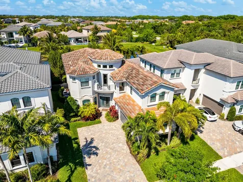 9741 Vitrail Lane Delray Beach FL 33446