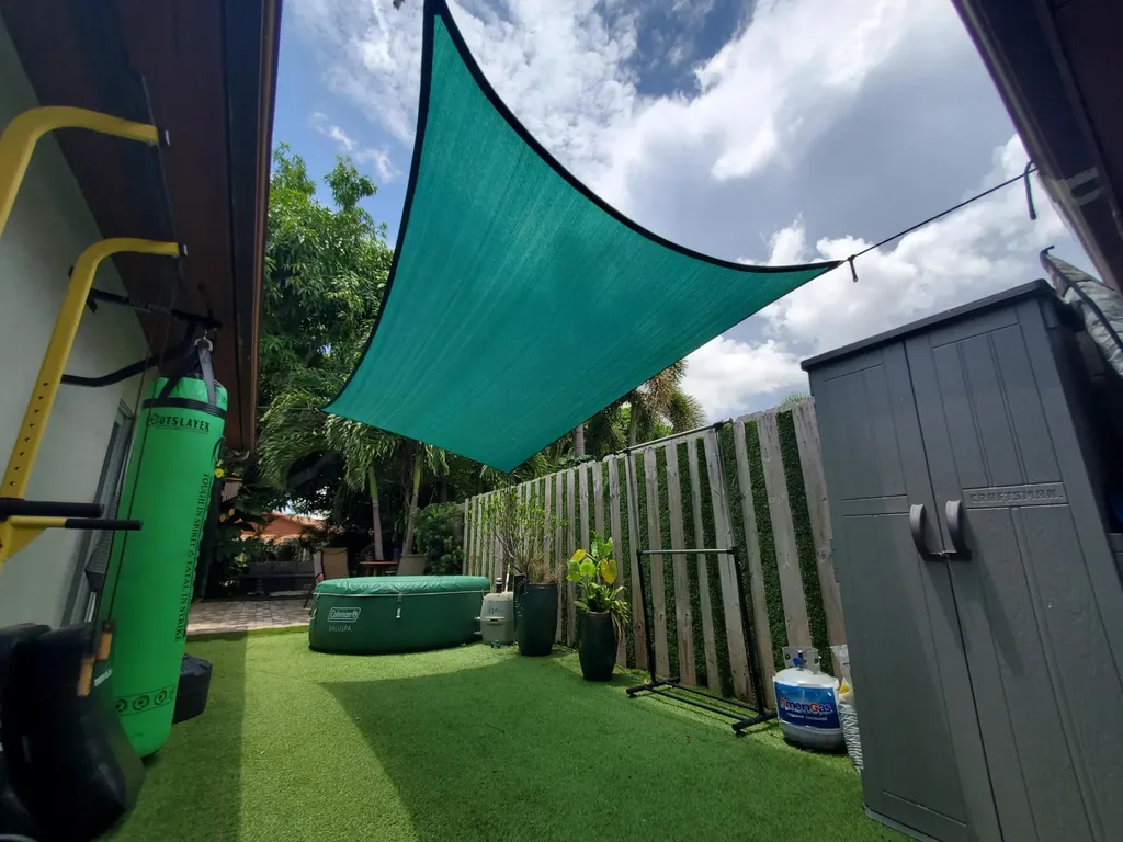 558 SE 27th Terrace Boynton Beach FL 33435