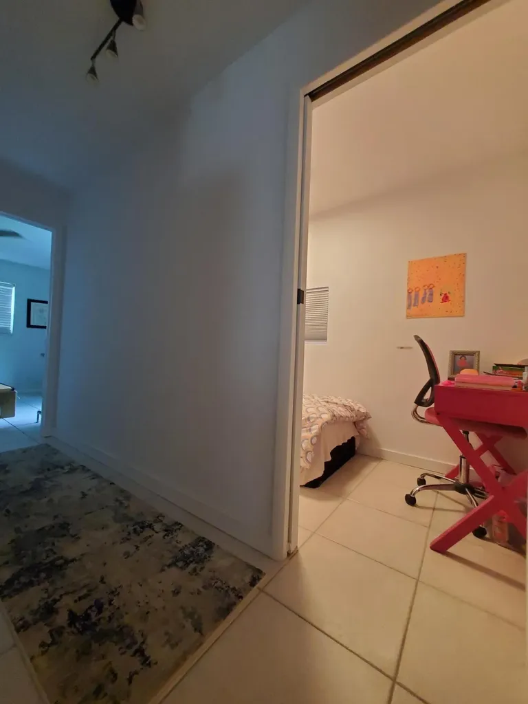 558 SE 27th Terrace Boynton Beach FL 33435