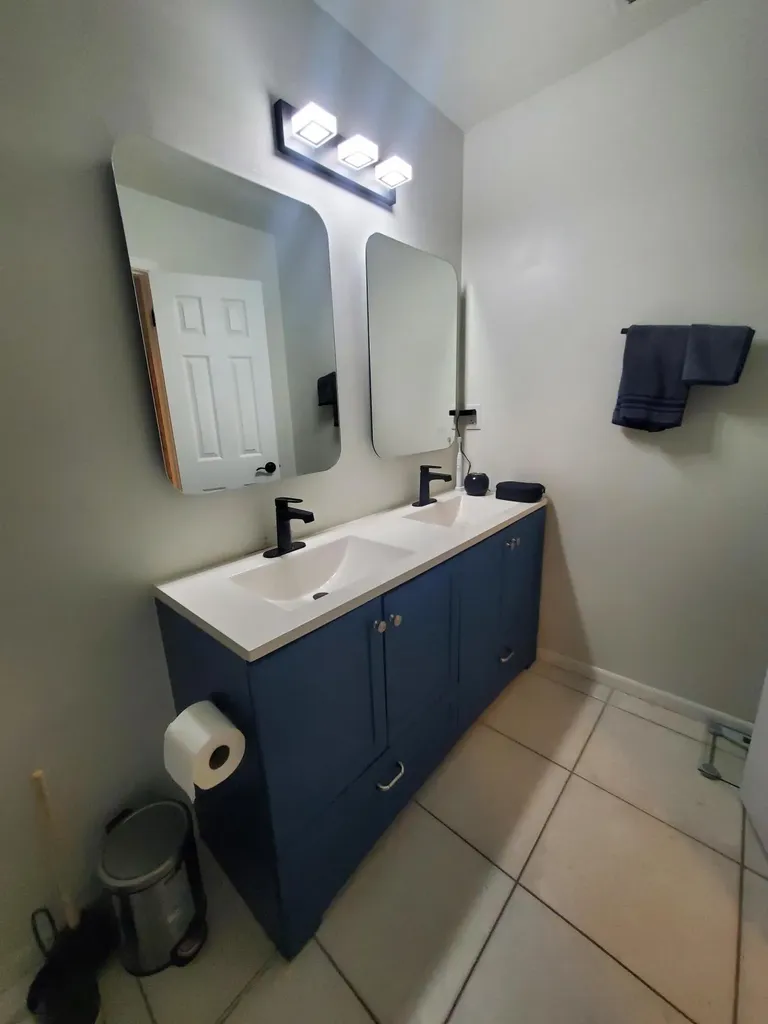 558 SE 27th Terrace Boynton Beach FL 33435