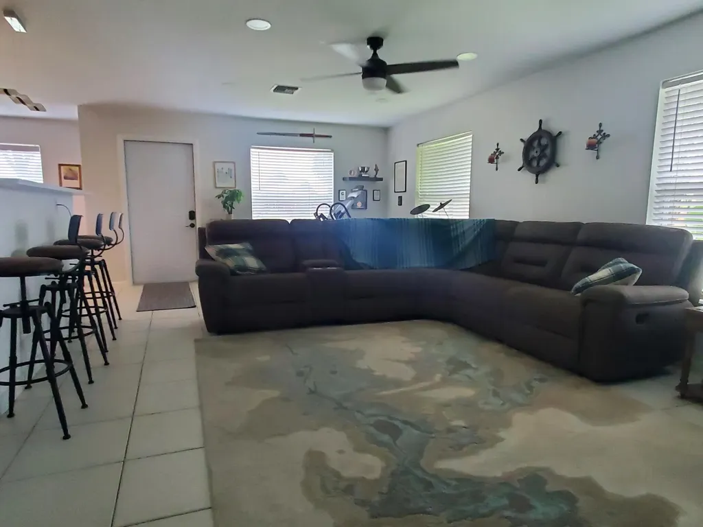 558 SE 27th Terrace Boynton Beach FL 33435