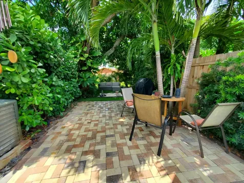 558 SE 27th Terrace Boynton Beach FL 33435