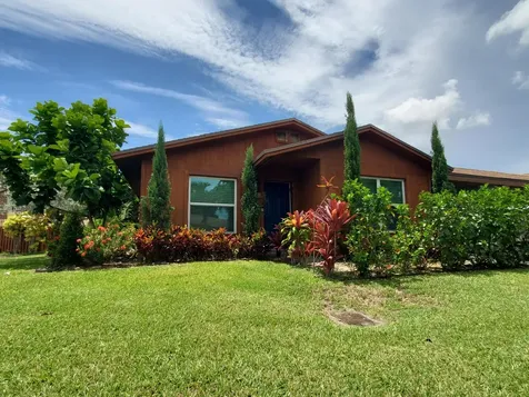 558 SE 27th Terrace Boynton Beach FL 33435