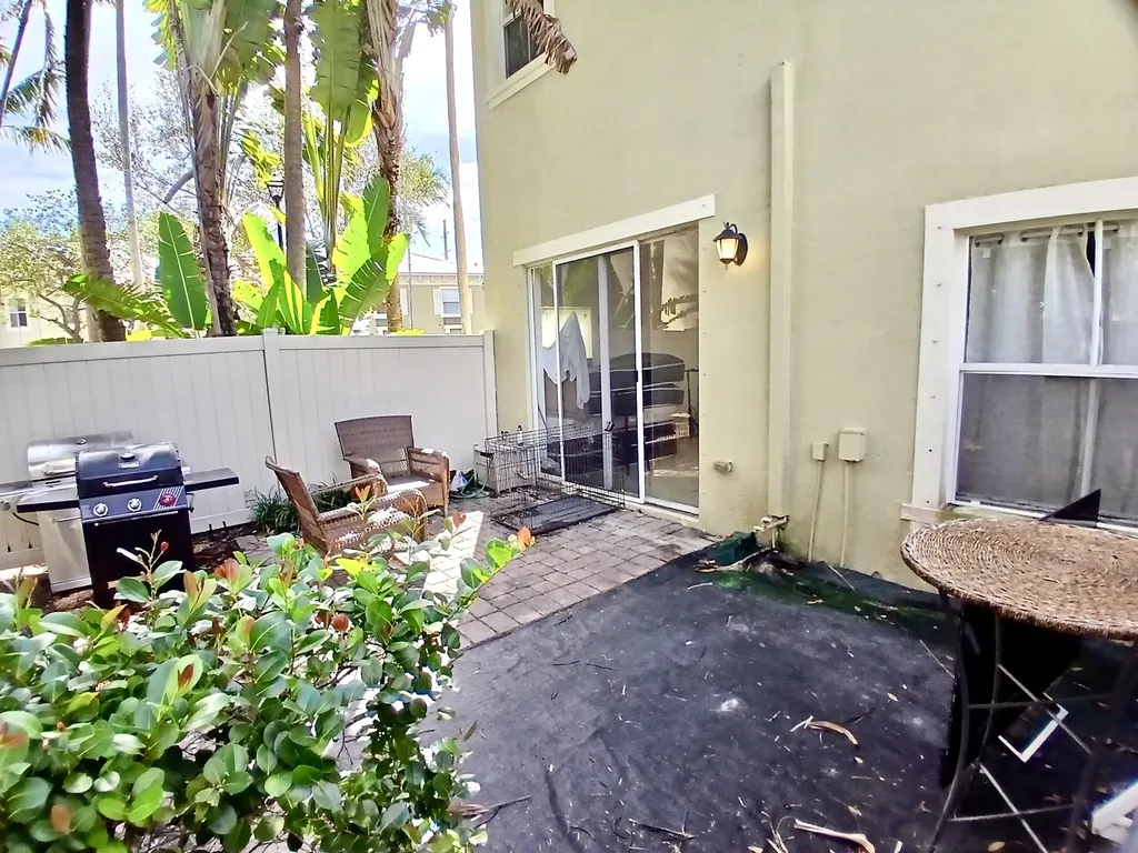 247 Lake Monterey Circle Boynton Beach FL 33426